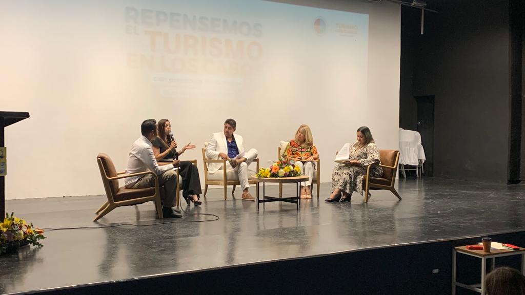 Turismo en presencia de la mujer