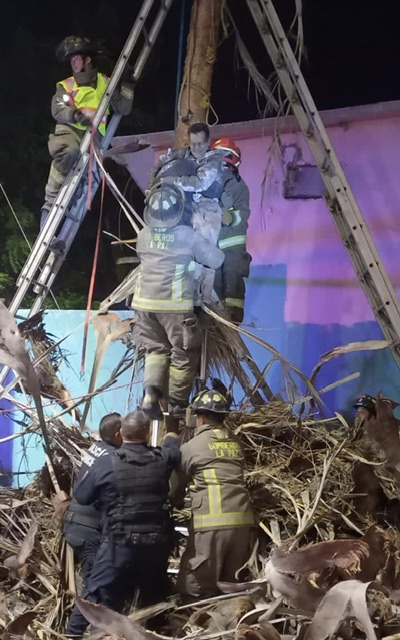 Rescatan a hombre, estuvo colgado durante 1 hora