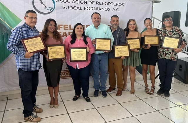 Premian a ganadores del IX certamen  de periodismo Sudcaliforniano