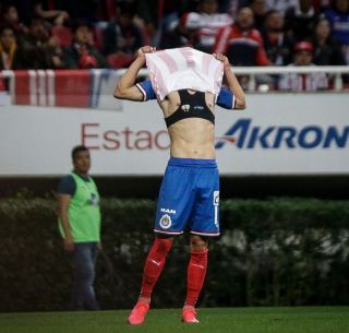 Chivas es aplastado por Cruz Azul