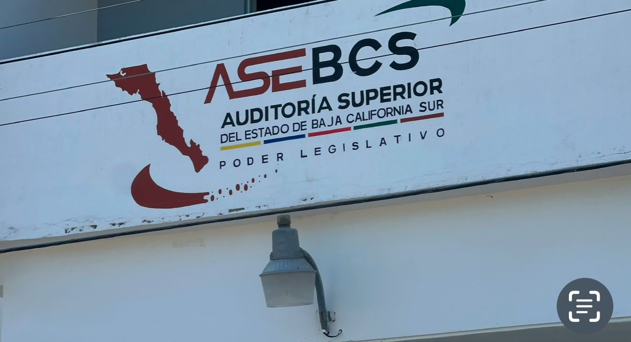 Fiscalía anticorrupción de BCS presenta cargos en contra de 4 ex funcionarios del gobierno municipal de Los Cabos