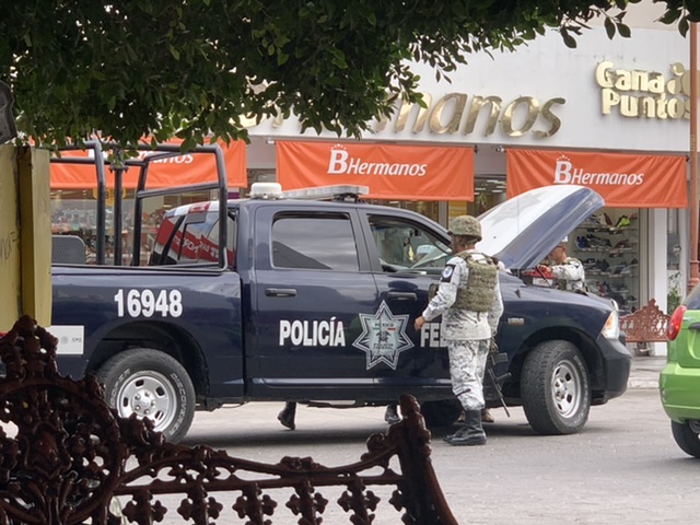 Auxilia taxista a SEDENA