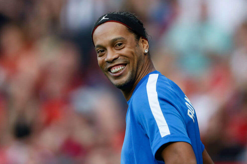 Ronaldinho “Tenía dos camas para sus dos novias”.